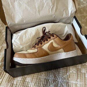 Nike Brown and Cream Athletic Shoes